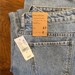 PacSun Low rise straight jeans